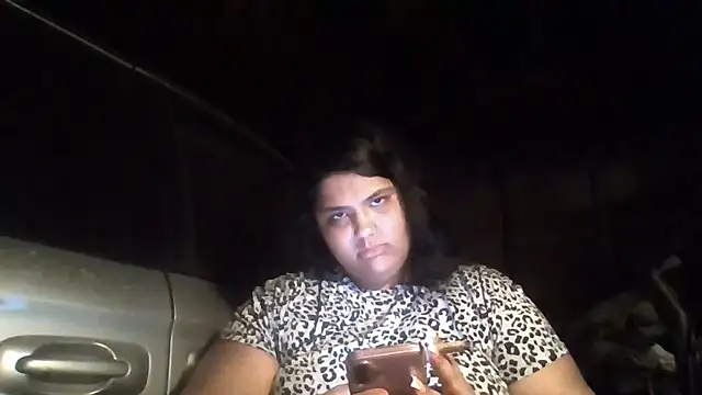 1n0nlythroat live XXX chat
