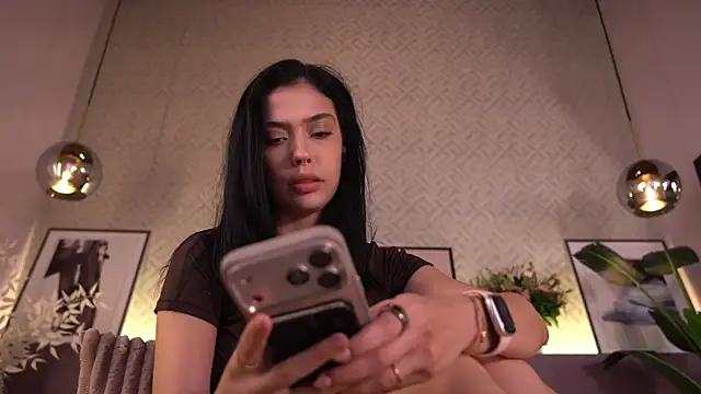 ElleDiane's Live XXX Chat