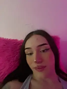 Baby_luxury Adlı Modelin Canlı XXX Sohbeti