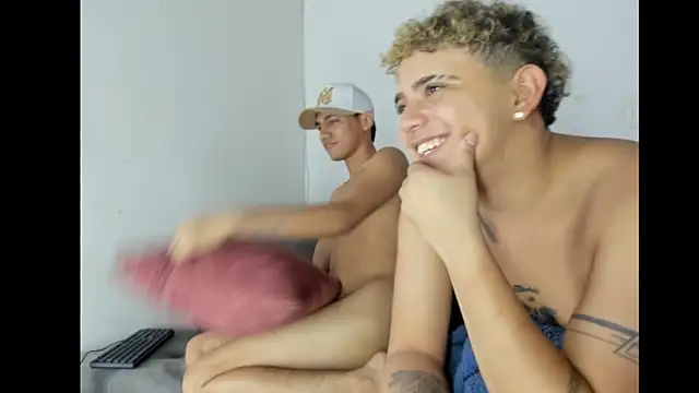 Онлайн чат XXX Charlie_Scorpion
