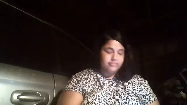 1n0nlythroat's Live XXX Chat