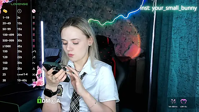 Your_small_bunny Chat XXX in diretta