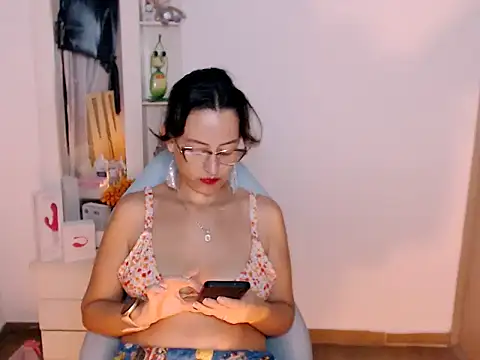 BOREAL_MOON's Live XXX Chat