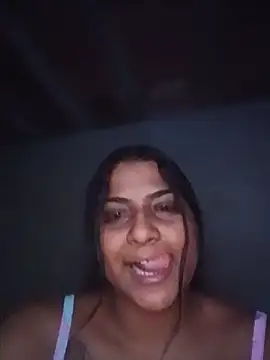 Chat XXX en directo de Giselabrunette25