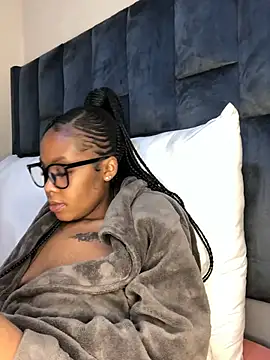 Nicole-Liam-'s Live XXX Chat
