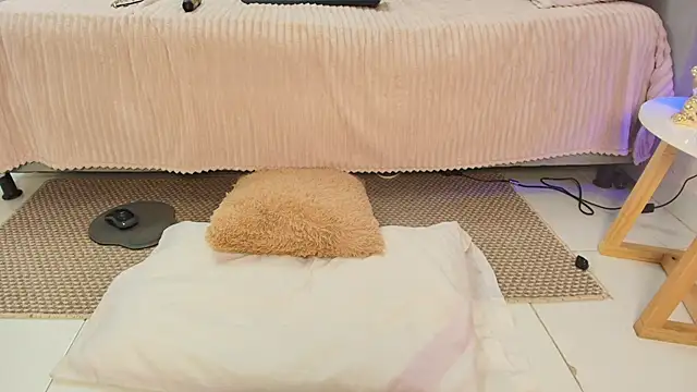 mary_cute9 – Naživo XXX chat