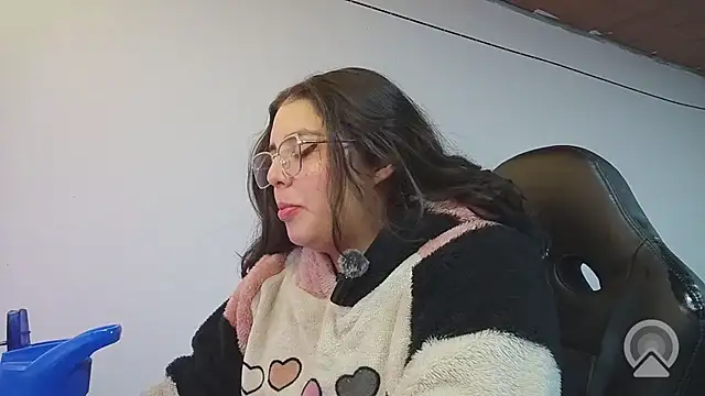Pao_Ly Adlı Modelin Canlı XXX Sohbeti