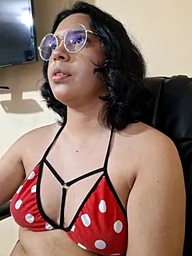 Emmaa_Lexx Chat XXX in diretta