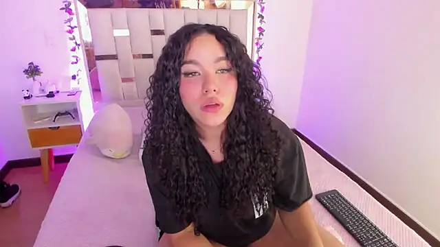 medusa_devilish Adlı Modelin Canlı XXX Sohbeti