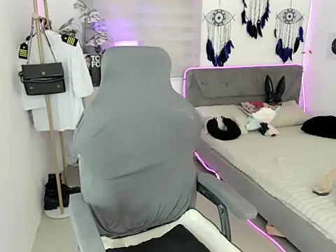 Chat XXX ao vivo de tstrisha_talks