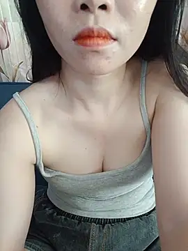 AvaRoyale's Live XXX Chat