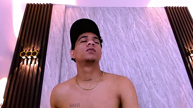 _Thiago12n Live XXX chat