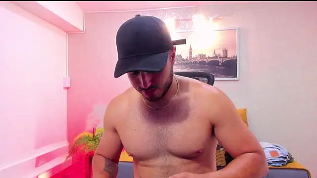 צ'אט XXX בשידור חי של noahstevenss