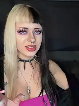 Paige_Turner élő XXX-chatje