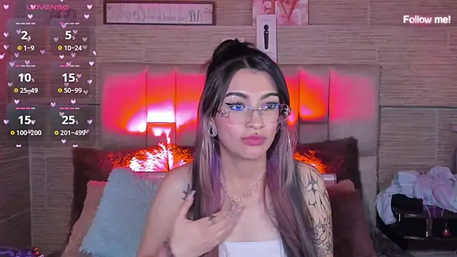 Chatroom XXX en direct de mia_devine_