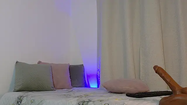 MauraGrayy Adlı Modelin Canlı XXX Sohbeti