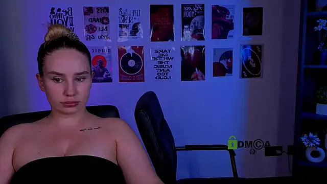asol_muah Adlı Modelin Canlı XXX Sohbeti