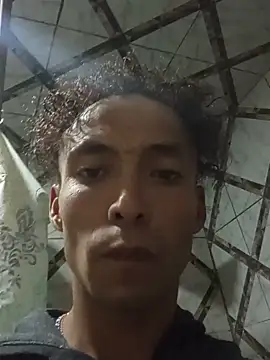 Show modela 8uno na web-kameri