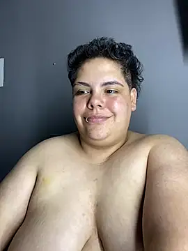 Hailey_Curvy Chat XXX in diretta