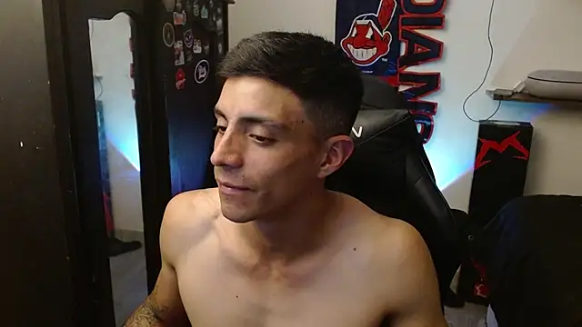 kv___xxx_'s Live XXX Chat