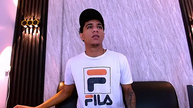 _Thiago12 Live XXX Chat