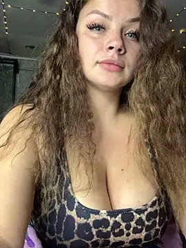 Chat +18 de Sweeeeet_Candy ao vivo