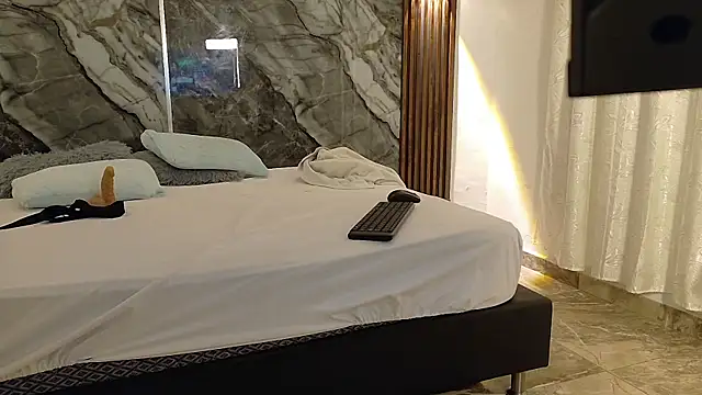 Živý XXX chat Samy_King23