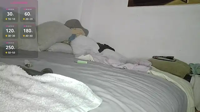 canarito18's Live XXX Chat