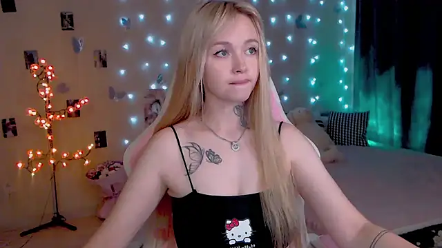 Chatroom XXX en direct de Naughty_Mable
