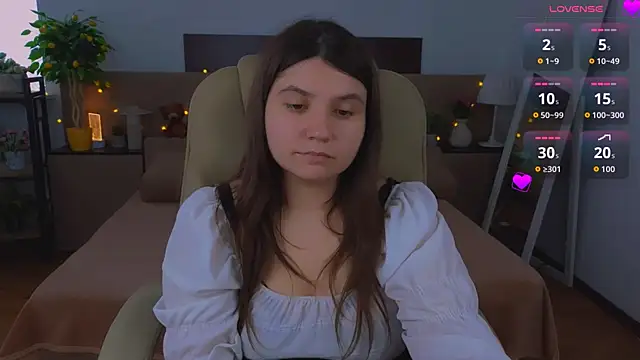 Viola__Shy Chat XXX in diretta