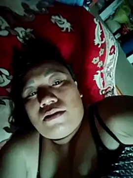 Chat +18 de Moon_squirtt ao vivo