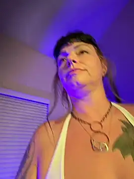 Živý XXX chat MarlaFknSinger