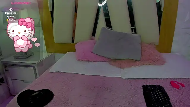Lilith_West Adlı Modelin Canlı XXX Sohbeti