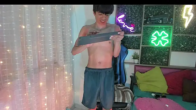 Alex_it0_ XXX чат на живо