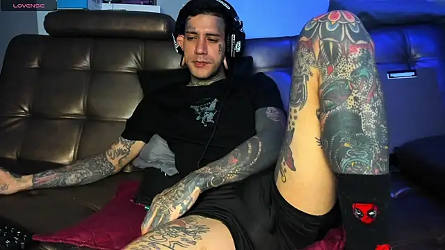 jhonny__ackerman Chat XXX in diretta