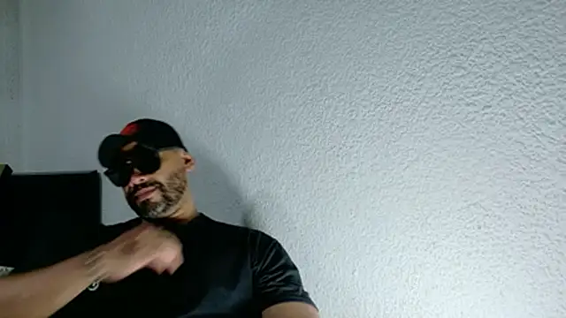 Chat +18 de musclehetero ao vivo