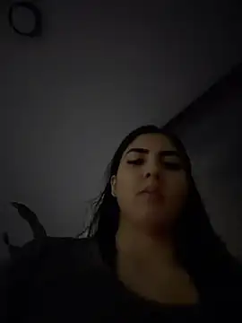 I_AM_SOPHIE_ Adlı Modelin Canlı XXX Sohbeti