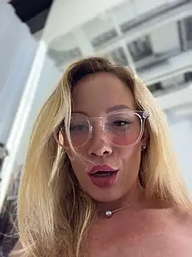 Chatroom XXX en direct de LavenderHot