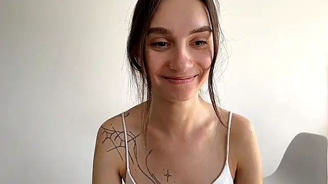 Chat +18 de BibiCiarlo ao vivo