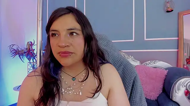 TaraTaylorr's Live XXX Chat