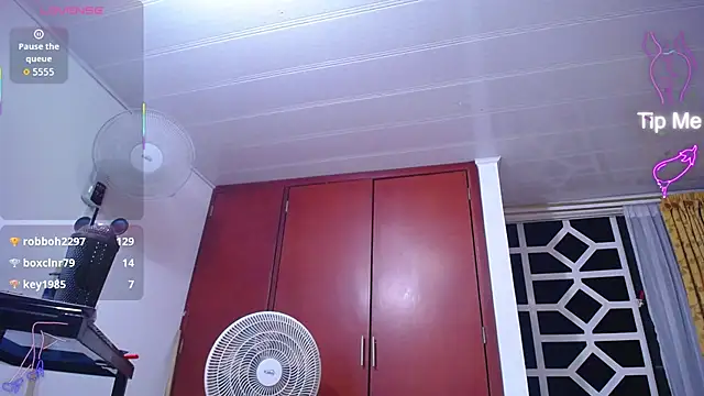cristal_horny19: απευθείας συνομιλία ΧΧΧ