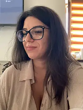 NadiraNoor's Live XXX Chat