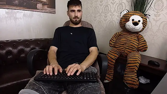 KyloEast's Live XXX Chat