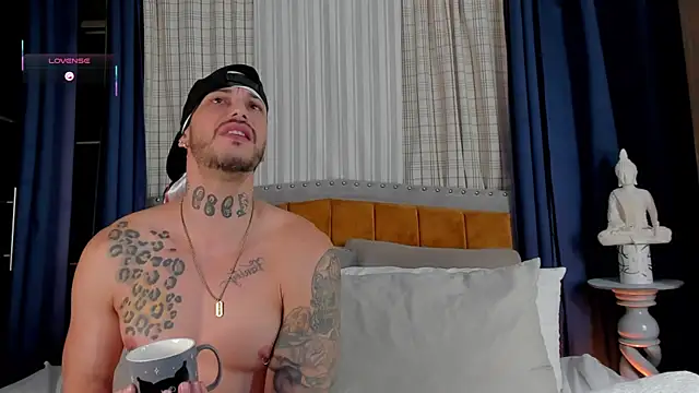 RickG_Oficial's Live XXX Chat
