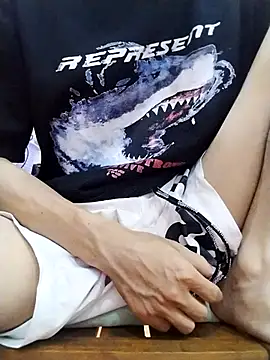 צ'אט XXX בשידור חי של Kangc369