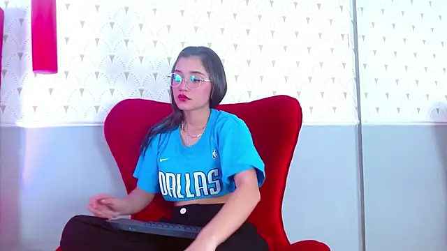 Chat +18 de MoreAlice ao vivo