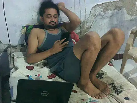 Chat +18 de ROCOGUJUBULL ao vivo