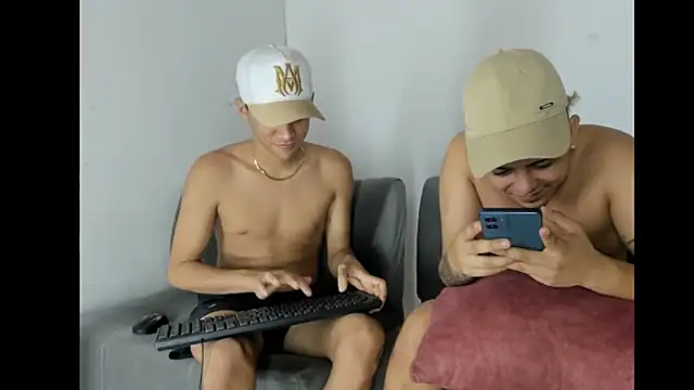 Živý XXX chat Charlie_Scorpion