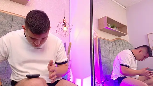AdrianLust's Live XXX Chat