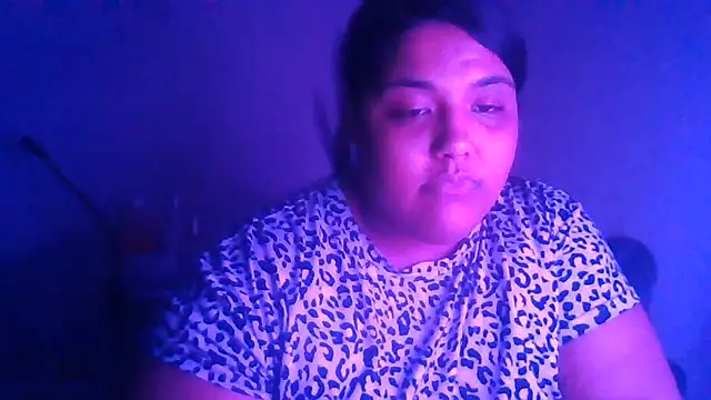 1n0nlythroat Adlı Modelin Canlı XXX Sohbeti